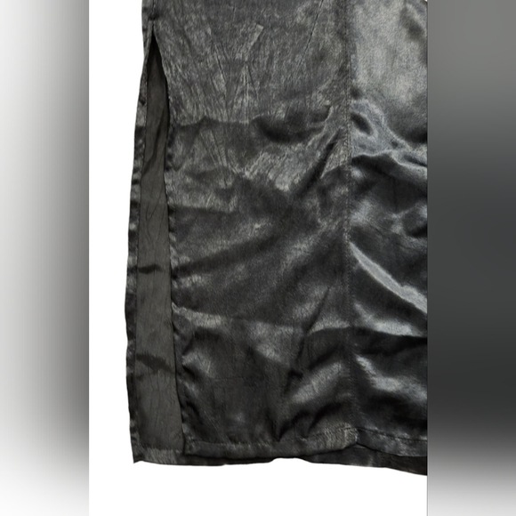 Satin/Silk Midi Slip On Skirt with Side Slits - Picture 3 of 3